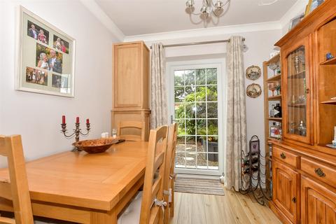 2 bedroom ground floor maisonette for sale, Glebe Road, Cranleigh, Surrey