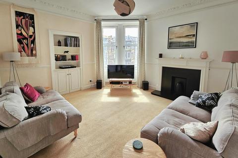2f2, 1 Dalgety Avenue, Edinburgh, EH7 5UF