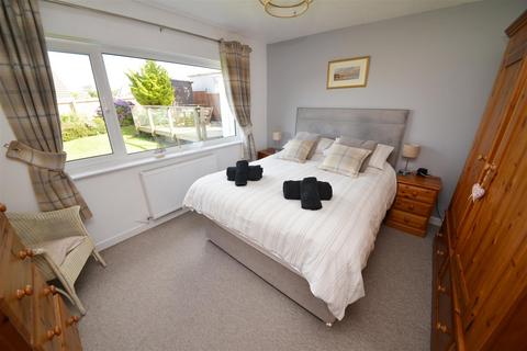 3 bedroom detached bungalow for sale, Meadow Road, Jameston