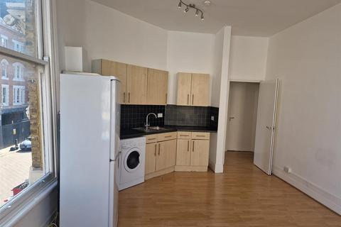 2 bedroom flat to rent, Kilburn High Road, London NW6