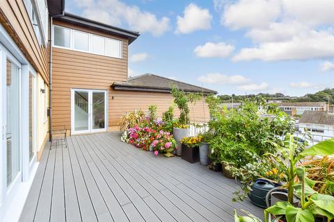 73 Chichester Road, Sandgate, Folkestone, CT20 3BP