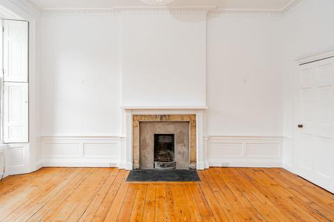 2 bedroom flat for sale, 5 (2F2) Dundas Street, New Town, Edinburgh, EH3 6QG