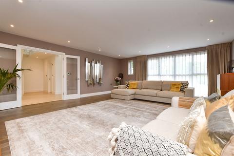 5 bedroom detached house for sale, Box Ridge Avenue, Purley, Surrey