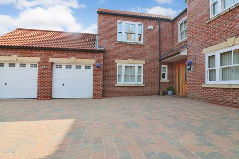 9 Church View, Tetney, Grimsby, DN36 5JS
