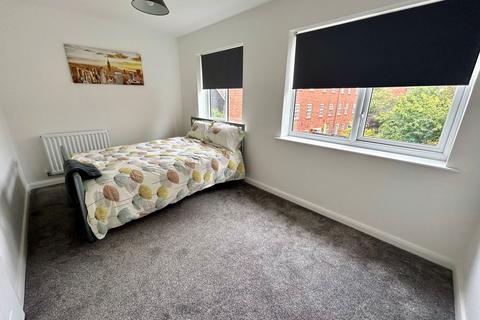 48 Baker Drive, Fradley, Lichfield, WS13 8TD
