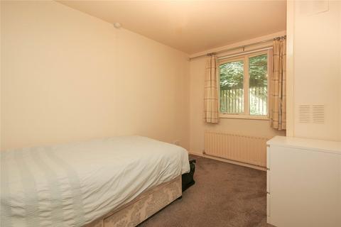 2 bedroom flat for sale, Baildon Wood Court, Shipley BD17