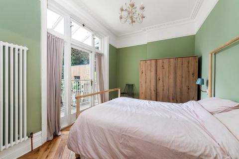 2 bedroom maisonette for sale, Fox Hill, Crystal Palace, London, SE19