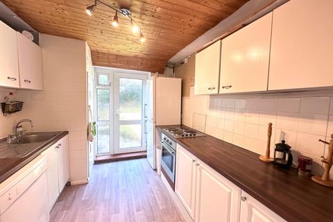 95 Tenterden Drive, Canterbury, CT2 7BJ