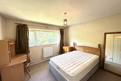 95 Tenterden Drive, Canterbury, CT2 7BJ