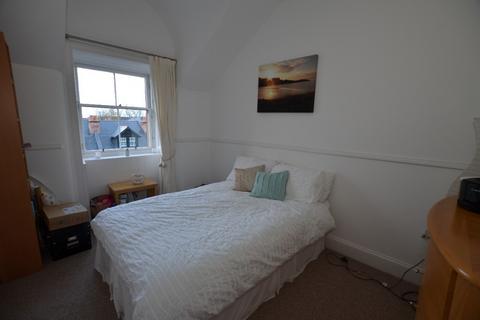 2 bedroom flat to rent, Highburgh Road, Glasgow, Glasgow City, G12