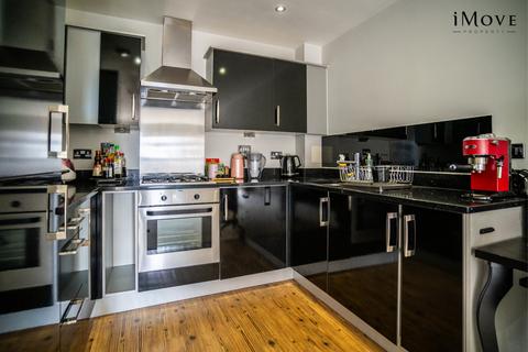 1 bedroom flat for sale, Isis House, London SE20