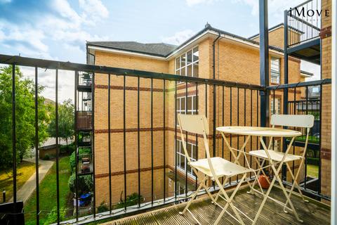 1 bedroom flat for sale, Isis House, London SE20