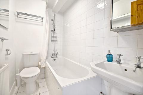 2 bedroom maisonette for sale, Chetwynd Road, Dartmouth Park, London NW5