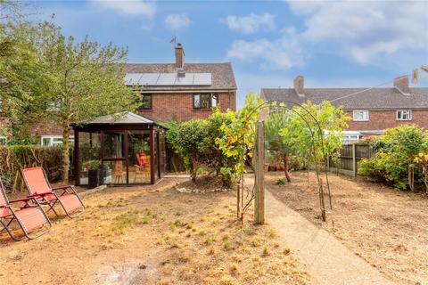 3 bedroom semi-detached house for sale, Bush Close, Toddington, Bedfordshire, LU5