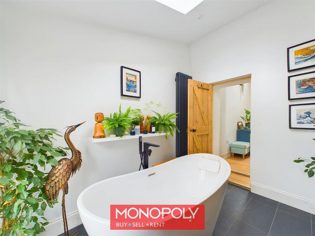 Ensuite