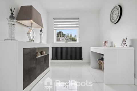 107 Stonehill Rise, Doncaster, DN5 9ES