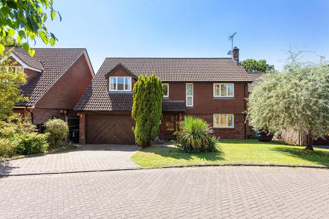 4 bedroom detached house for sale, Egdean Walk, Sevenoaks, Kent, TN13