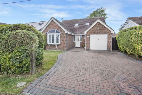 4 bedroom detached bungalow for sale, Seaway Gardens, St Marys Bay TN29