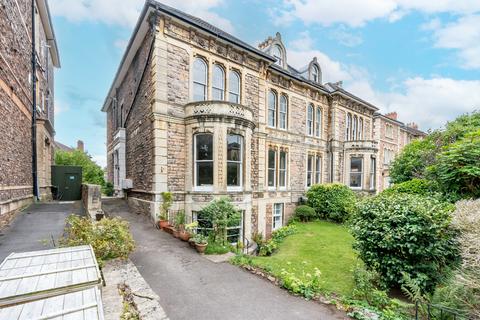 2 bedroom flat for sale, Bristol BS8