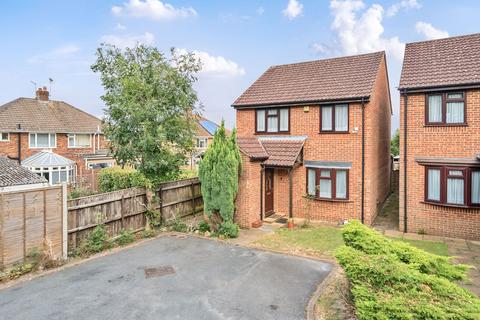 57 Brockenhurst Close, Gillingham, ME8 0HG