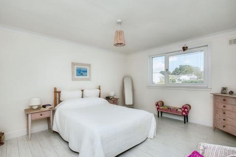 22 Broomieknowe Park, Bonnyrigg, EH19 2JB