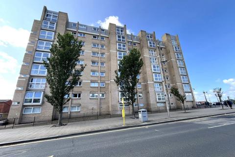 2 bedroom flat for sale, Maritime Court, Southport, PR8 1SP