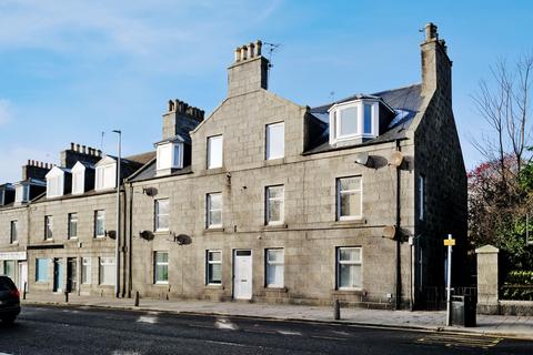 2 bedroom flat for sale, Attic Floor Right, 646 Holburn Street, Aberdeen, Aberdeenshire