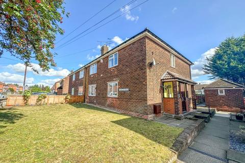 2 bedroom flat for sale, Warley Road, Scunthorpe, DN16