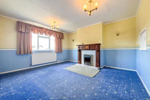 2 bedroom flat for sale, Warley Road, Scunthorpe, DN16