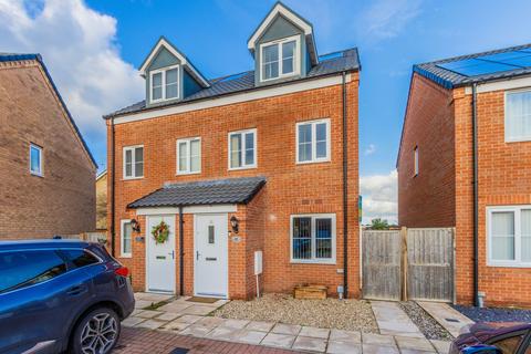 3 bedroom semi-detached house for sale, Brick Kiln Close, Martham, NR29