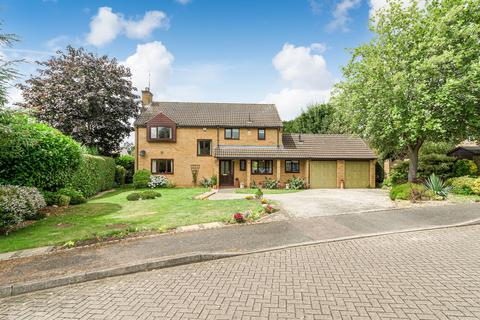 4 bedroom detached house for sale, Hunsbury Close, West Hunsbury, Northampton