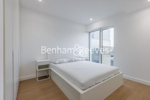 1 bedroom apartment to rent, Parrs Way, Hammersmith W6