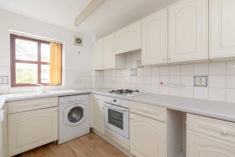 1 bedroom ground floor flat for sale, North Werber Place, Fettes, Edinburgh EH4