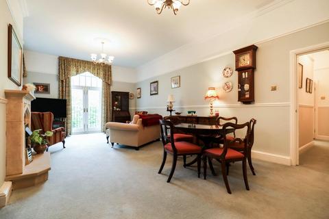 2 bedroom apartment for sale, Chapman Square, Harrogate HG1 2SQ