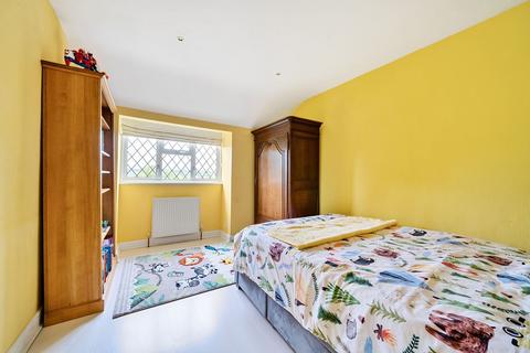93 Hartley Down, Purley, CR8 4ED