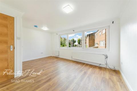 4 bedroom end of terrace house to rent, Southwark Park Road, SE16