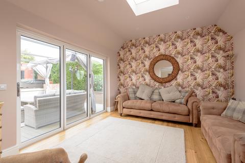 28 Belhaven Road, Dunbar, EH42 1DE