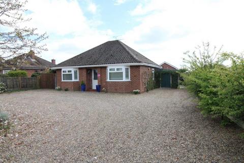 4 bedroom detached bungalow for sale, Stalham Road, Hoveton