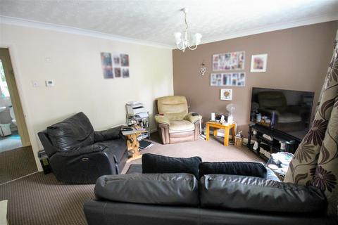 2 bedroom bungalow for sale, Bedford Close, Whitehill