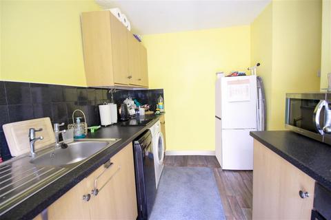 2 bedroom bungalow for sale, Bedford Close, Whitehill