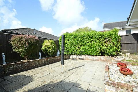 3 bedroom detached bungalow for sale, NEWLY RENOVATED * BRADING