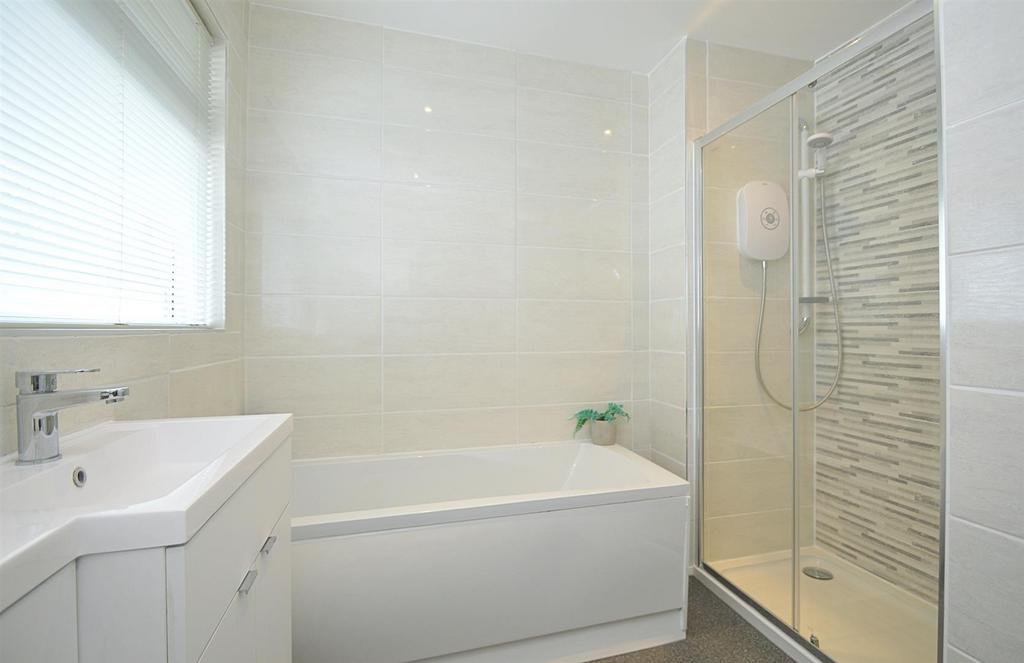 Resized Bathroom1.jpg