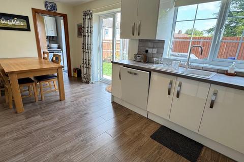 4 bedroom detached house for sale, NO CHAIN - Oxford Street, Rothwell, Kettering