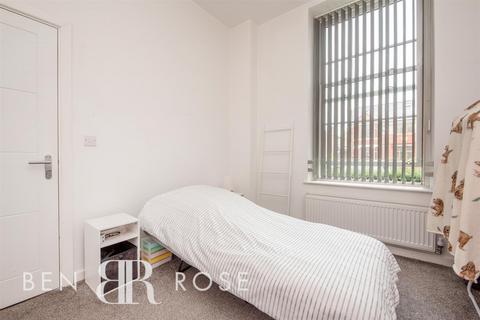 1 bedroom flat for sale, Park Road, Chorley