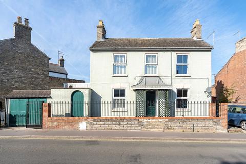 3 bedroom detached house for sale, Church Road, Gorleston