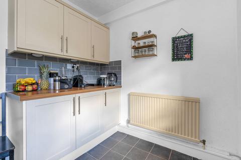 2 bedroom terraced house to rent, Walter Scott Avenue, Edinburgh, EH16