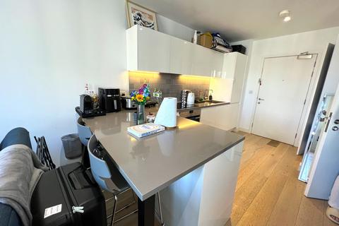 Studio to rent, Nautical Drive, London E16