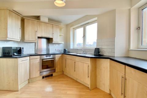 2 bedroom flat to rent, Howard Street, Glasgow G1