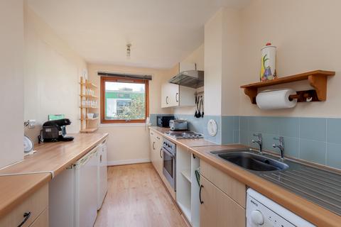 3 bedroom flat for sale, Flat 4, 9, Slateford Green, Edinburgh, EH14 1NE