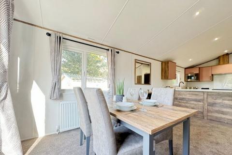 2 bedroom lodge for sale, Nr Battle, St Leonards on Sea TN37